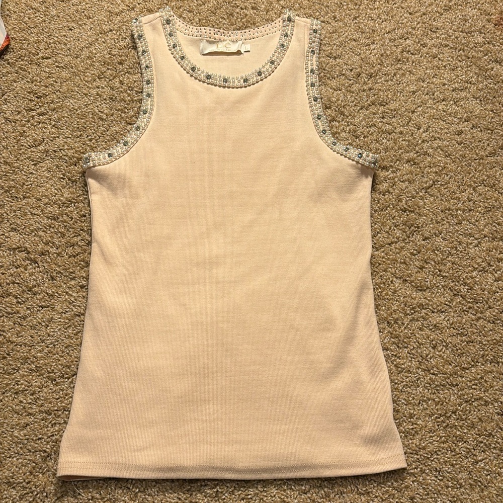 Tan tank top- with pearl border